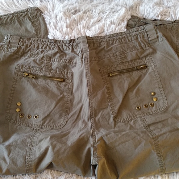3 for$30  Kiss Capri Cargo Khakis, sz. 8 - Picture 5 of 6